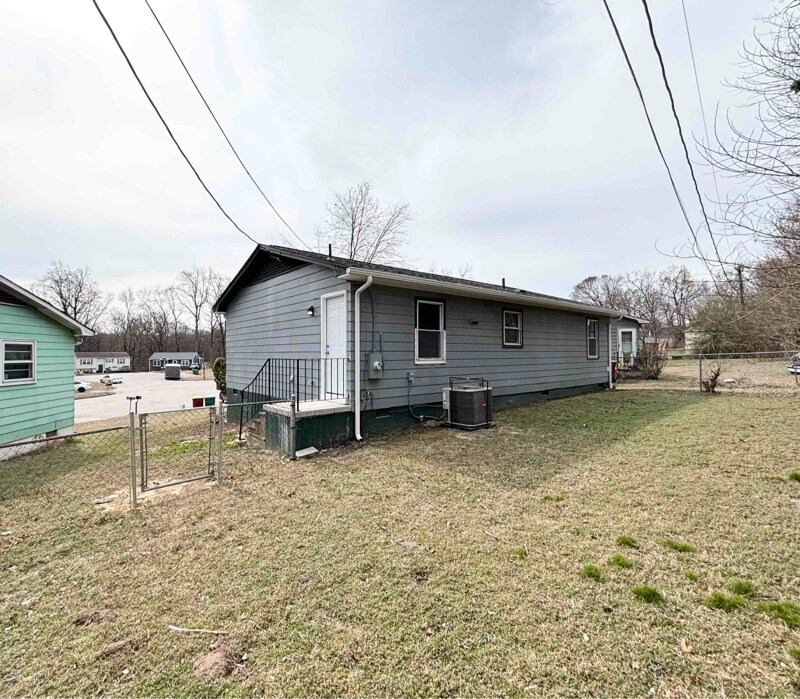 Building Photo - 23 St John Ct