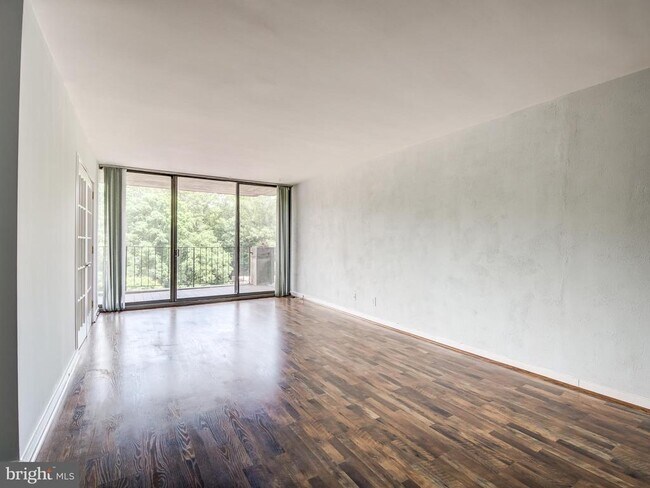 Building Photo - 11400 Washington Plaza W