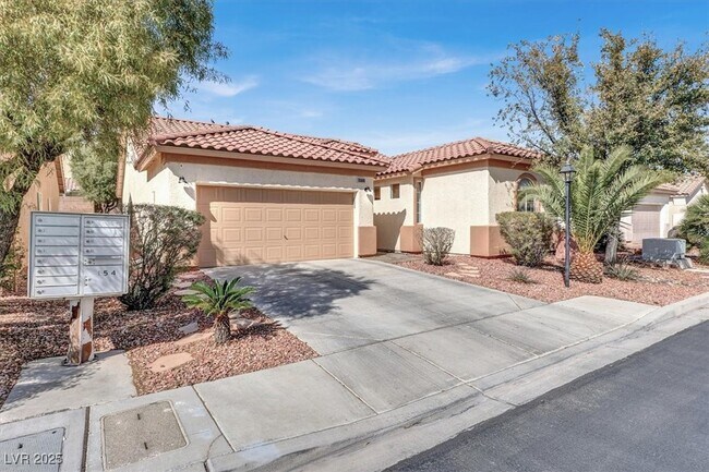 Primary Photo - 10605 Bardilino St