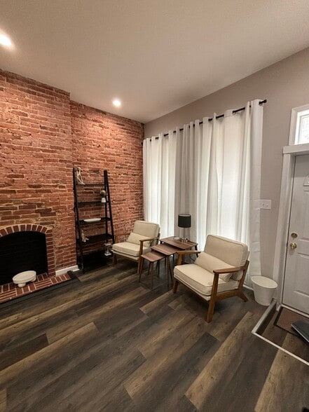 Building Photo - 1151 Myrtle Ave