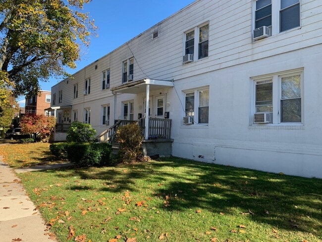Building Photo - 334 W Nittany Ave