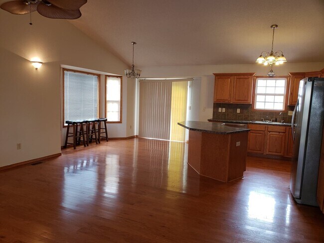 Living Room - 10805 E Funston St