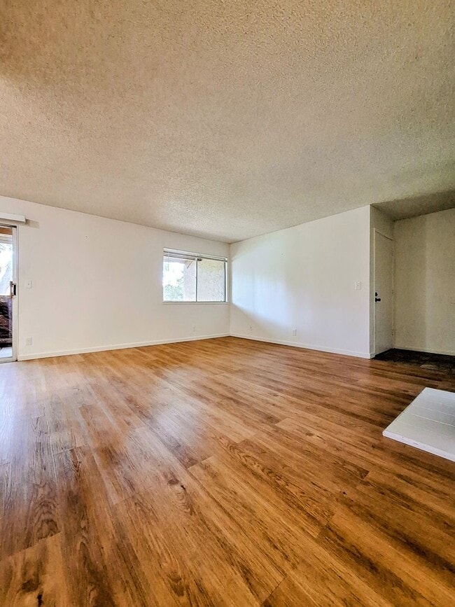 Building Photo - Beautiful 2bd Condo In Gated Community With Pool, Gym, and On-site Laundry