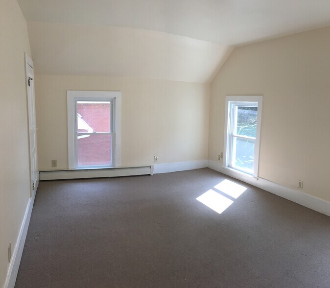 Bedroom 2 - 128 N Fairview St