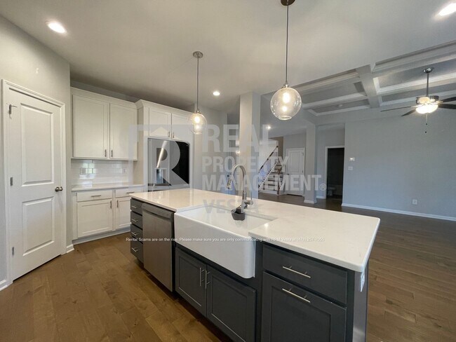 Building Photo - 109 Hidesta Ct