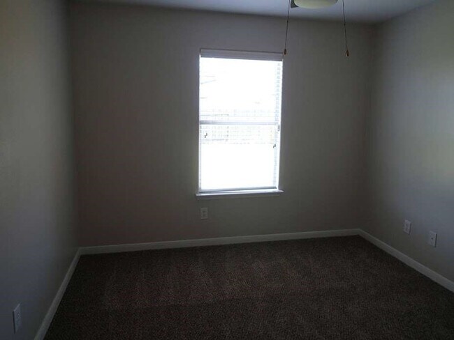 Building Photo - 6906 Lost Timber Ln