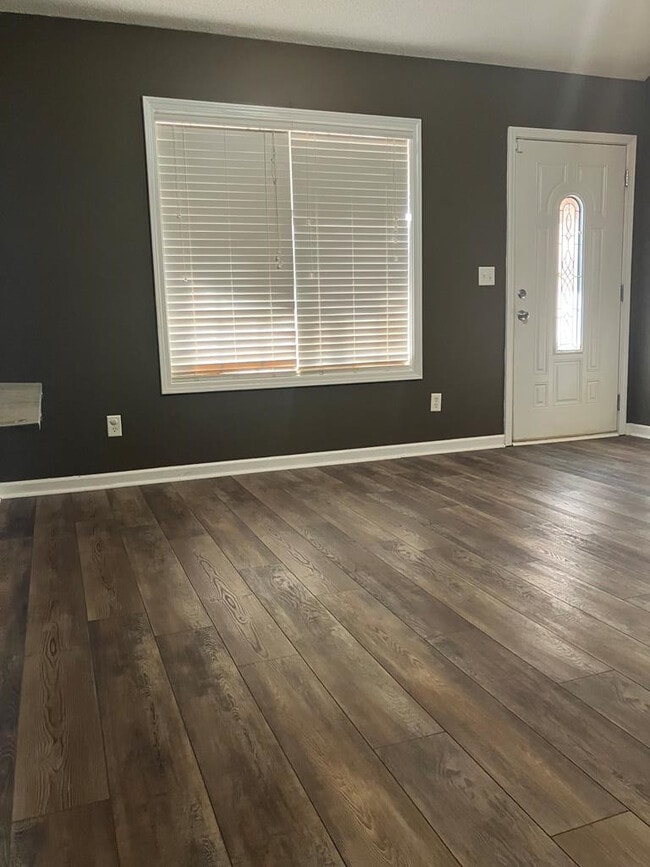 Building Photo - 2745 Navigator Cir