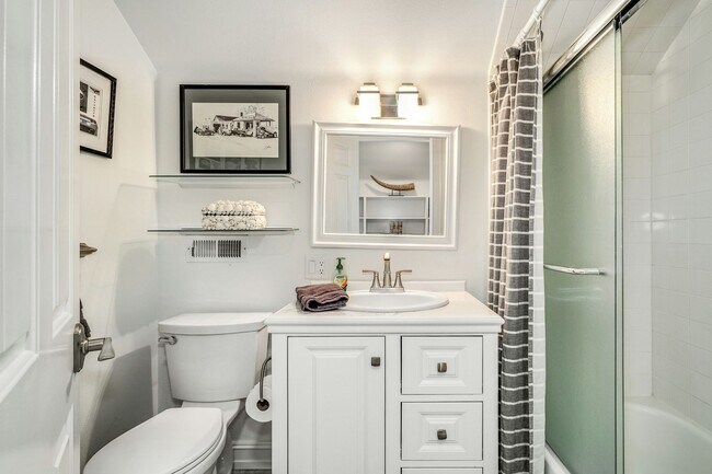 Building Photo - Luxury Estate Compound in Woodinville