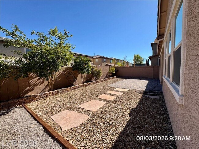 Building Photo - Beautiful 4BR Home with Huge Loft, Gourmet Kitchen & Covered Patio