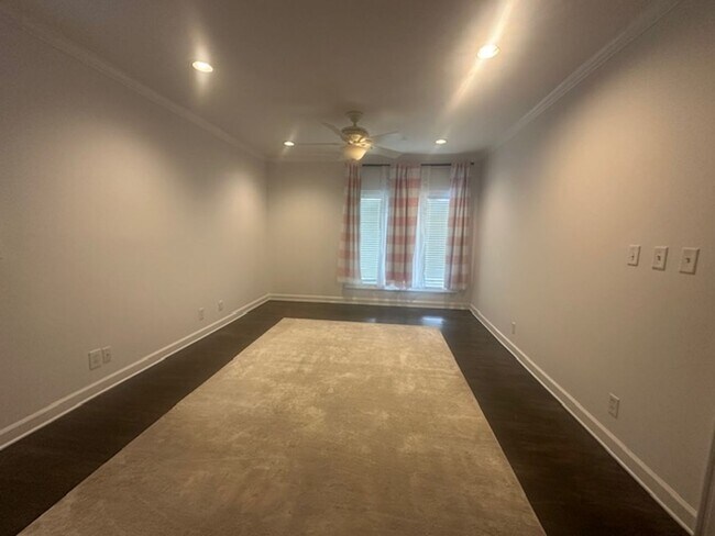 Building Photo - Stunning 5-Bedroom Home in Germantown-Spac...