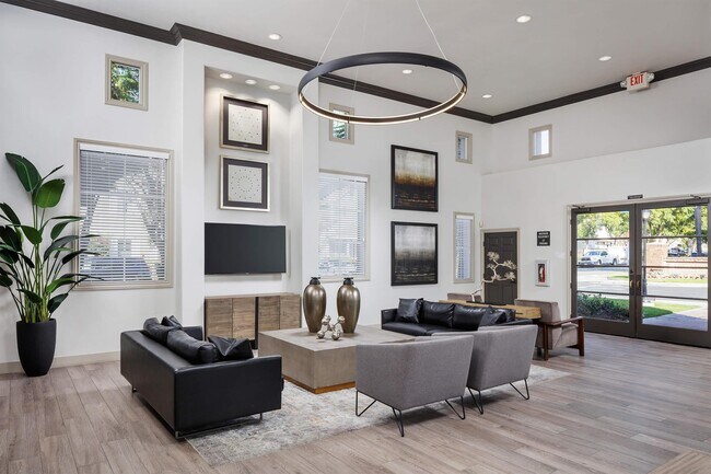 Building Photo - Laurel Canyon Apartment Homes