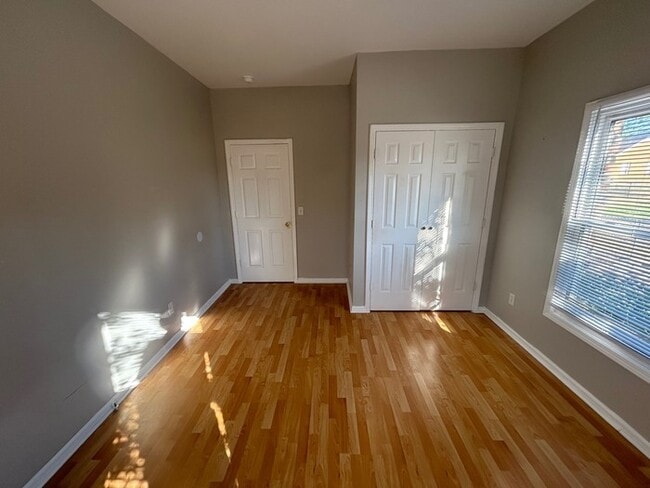 Building Photo - 10-A Willow Lane