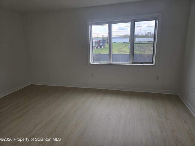 Building Photo - 962 Wood St