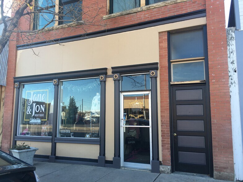 Commercial space below - 216 1st St