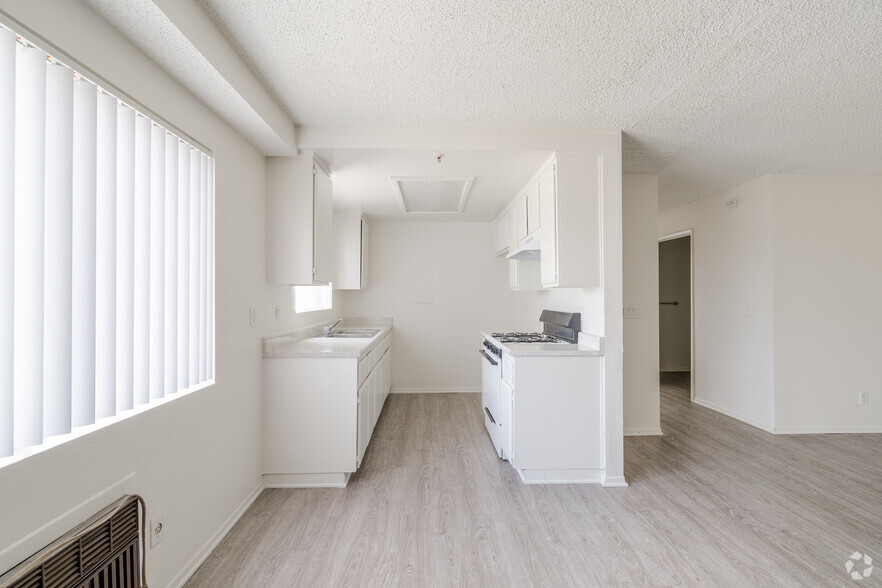 Interior Photo - Evergreen Apartments