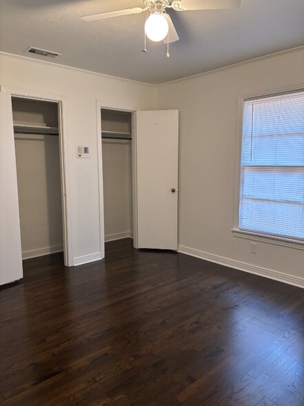 Building Photo - 1300 E Hankerson St