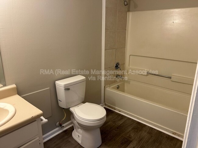 Building Photo - 118 Tuscany Ln