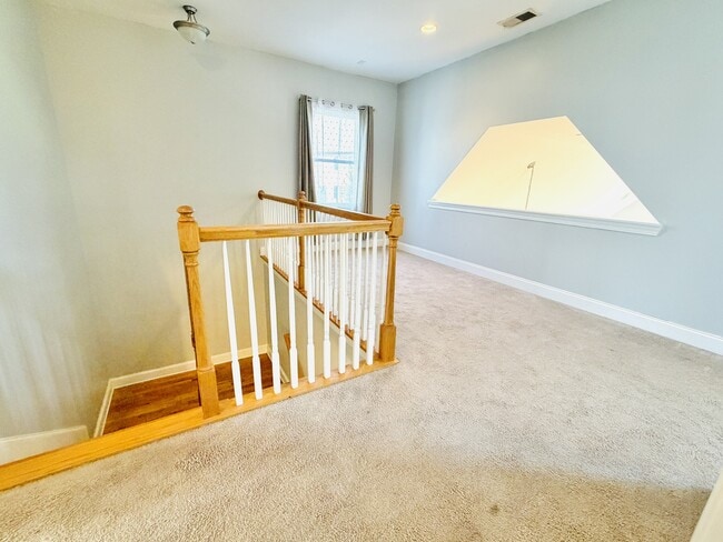 Building Photo - 33 Golden Spur Ln