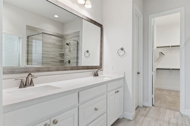 Building Photo - 717 Steppe Dr