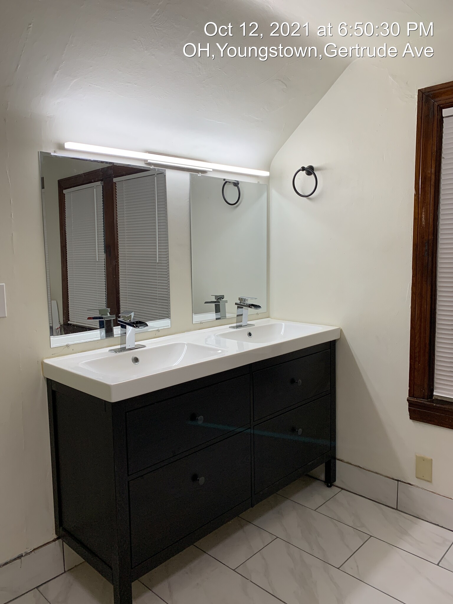 Building Photo - 32 Gertrude Ave