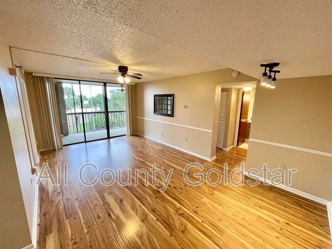 Building Photo - 21405 Olean Blvd