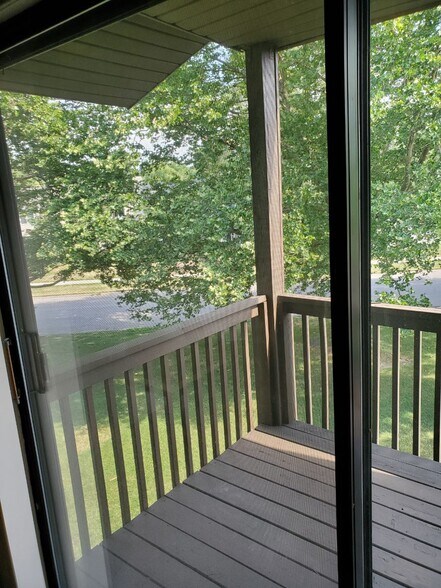 balcony - 6150 Cobblers Dr