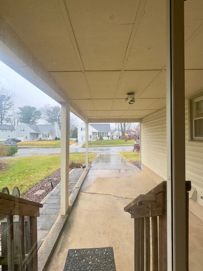 Building Photo - Charming Split-Level Interior 3 Bedroom/2 Bathroom Detached Home in Lutherville Timonium, MD!