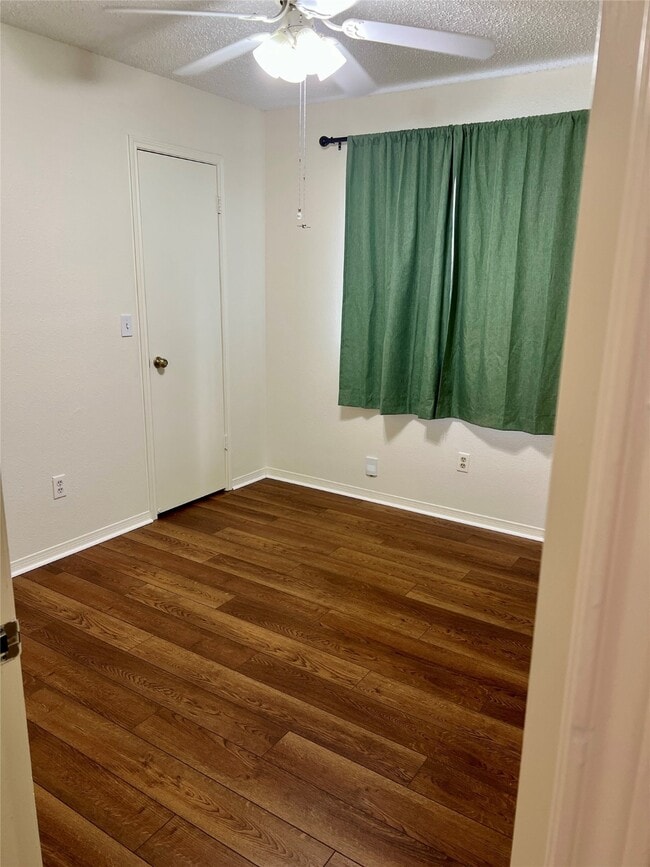 Building Photo - 2709 Hot Springs Dr