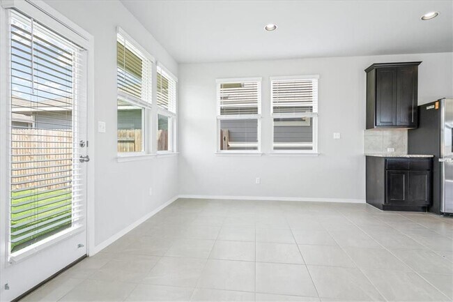 Building Photo - 179 Living Reef Dr