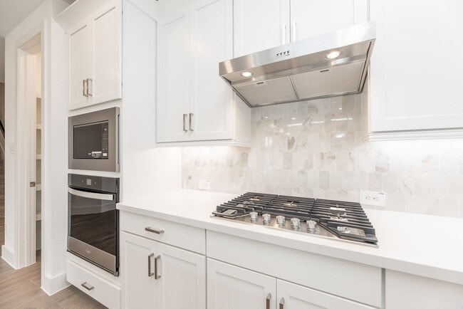 Building Photo - 7819 Cattail Shallows Ln