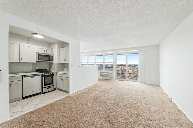 Building Photo - 9400 Atlantic Ave