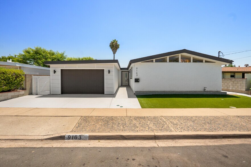Building Photo - 9163 Fermi Ave