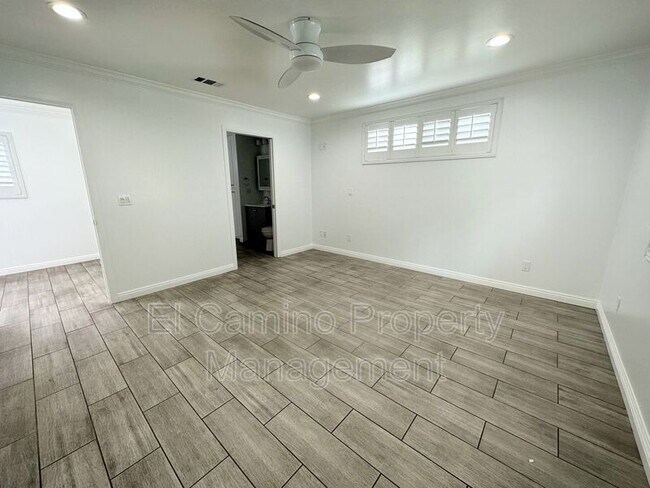 Building Photo - 8147 San Carlos Ave
