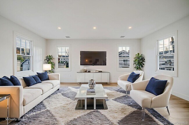 Building Photo - 24 Skillman St