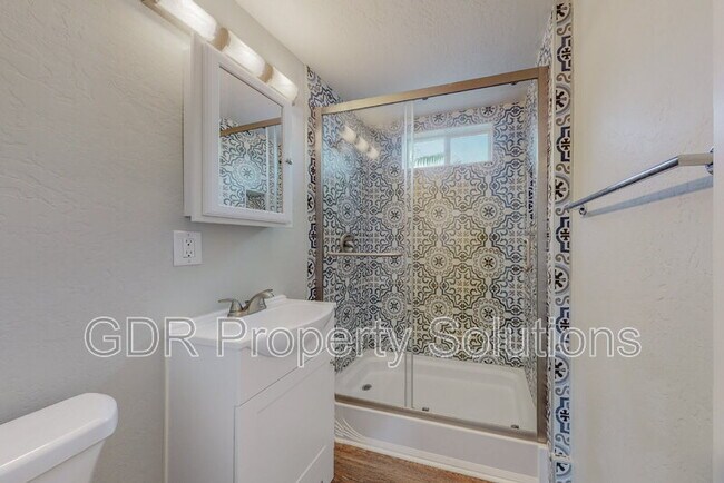 Building Photo - 1717 Griegos Rd NW