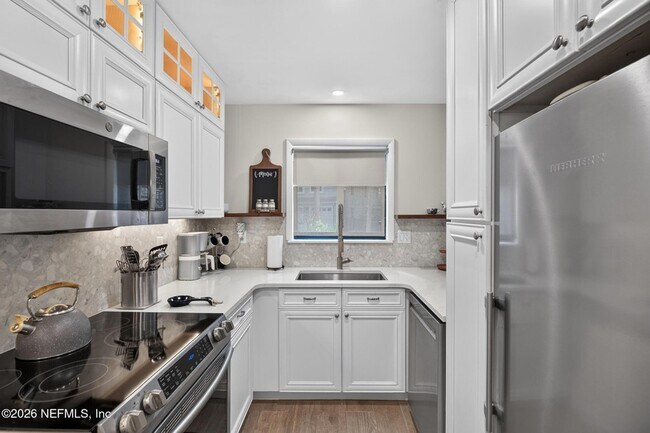 Building Photo - 202 Vista Lagoon Ct