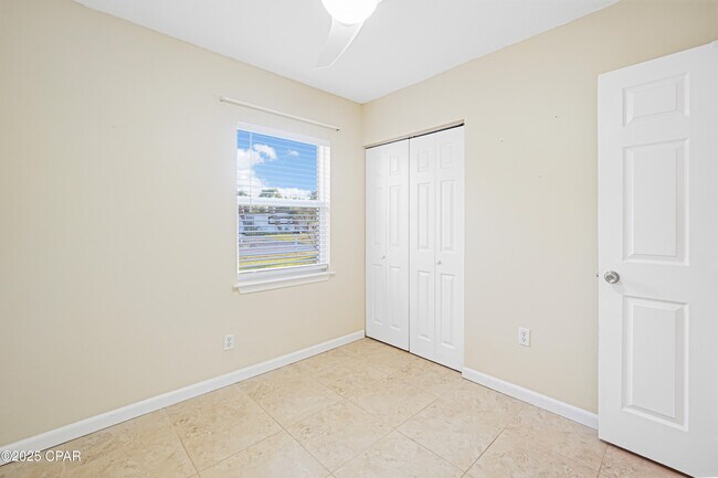 Building Photo - 1504 W 13th St