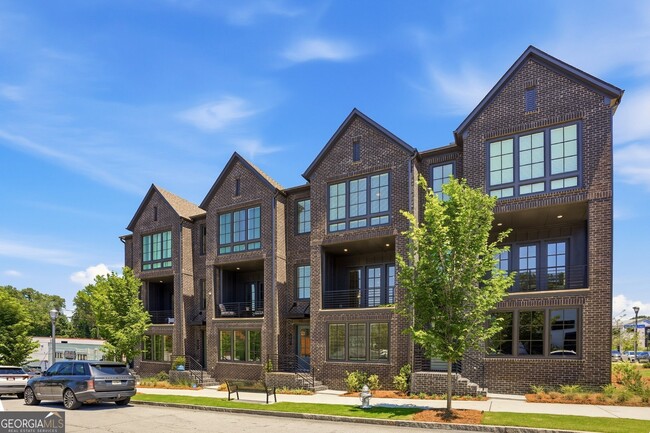 Building Photo - 2597 Mackintosh Ct