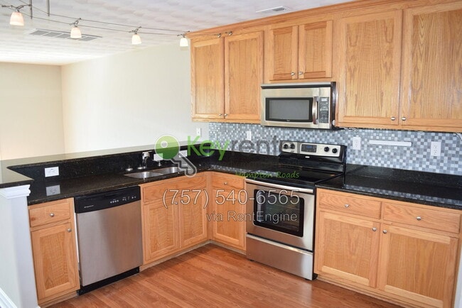 Building Photo - 4205 Dunning Rd