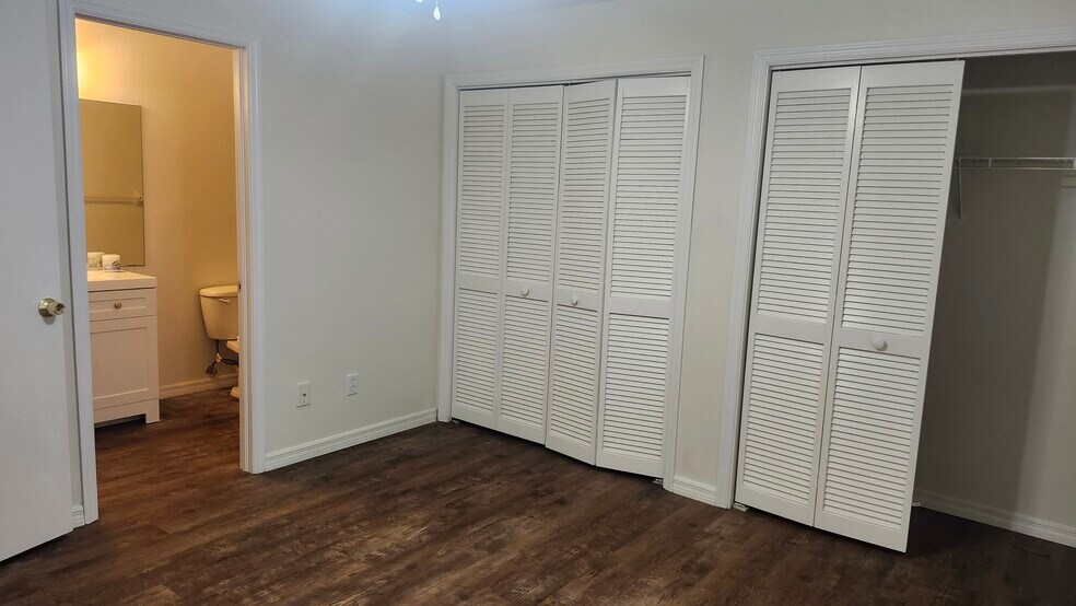 Building Photo - 7413 Mead Dr