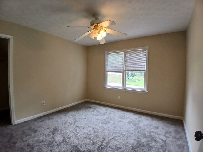 Building Photo - 4761 Habersham Way SE