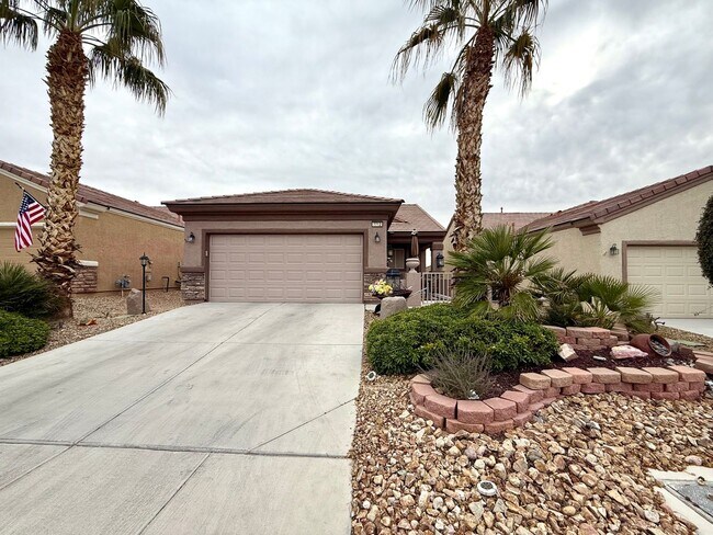 Building Photo - Great single-story two bedroom home in Sun City Aliante with golf course view