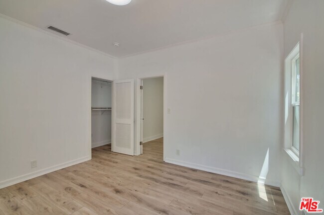 Building Photo - 641 N Martel Ave