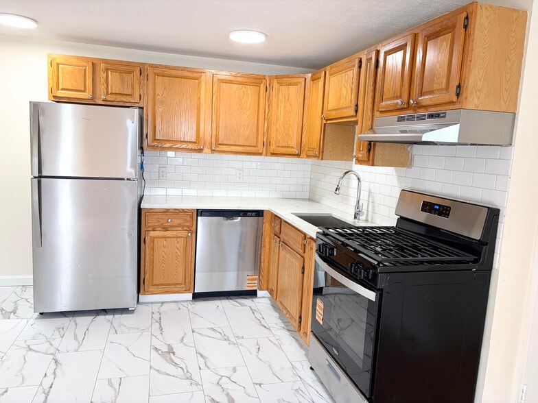 Primary Photo - Assabet Gardens