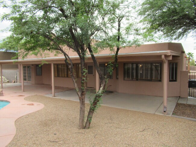 Building Photo - 3 BEDROOM HOME IN CONTINENTAL RANCH WITH SPARKLING POOL