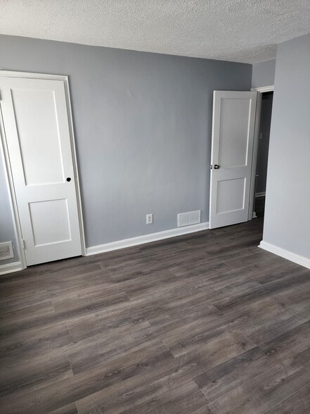 Building Photo - 7526 Rabon Ave