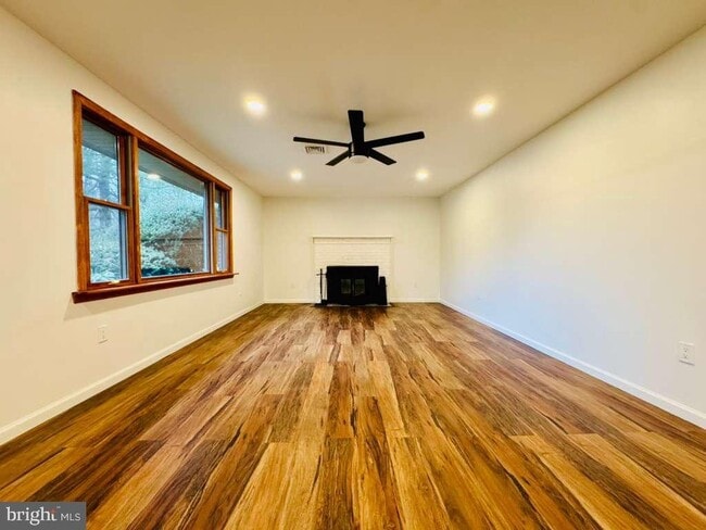 Building Photo - 305 Kresson Rd