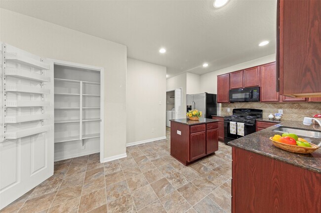 Building Photo - 15010 Calico Heights Ln