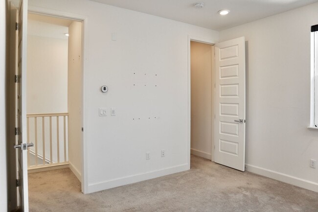 Building Photo - Gorgeous 3-story Townhome Available for Re...
