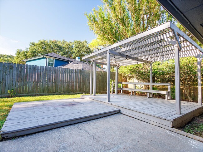 Building Photo - 16307 Mulberry Run Ct